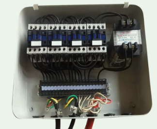 爬架電動葫蘆同步提升爬架的秘訣在于控制箱