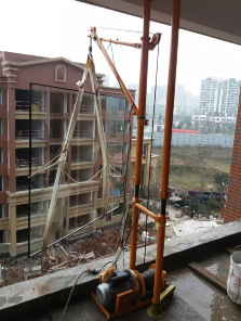 室內(nèi)小吊機(jī)